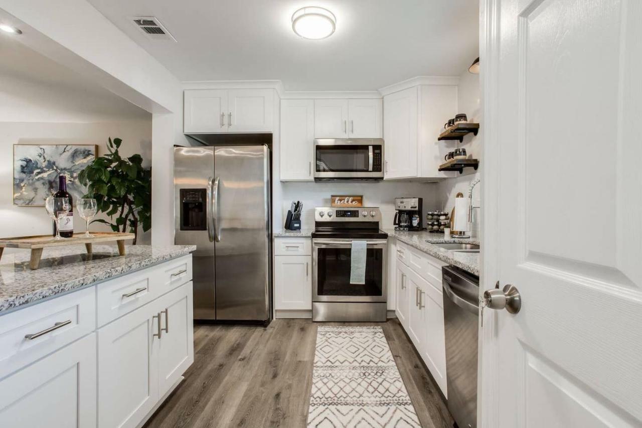 Modern + Cozy Townhome - Minutes To Avalon W/King Roswell Exterior foto